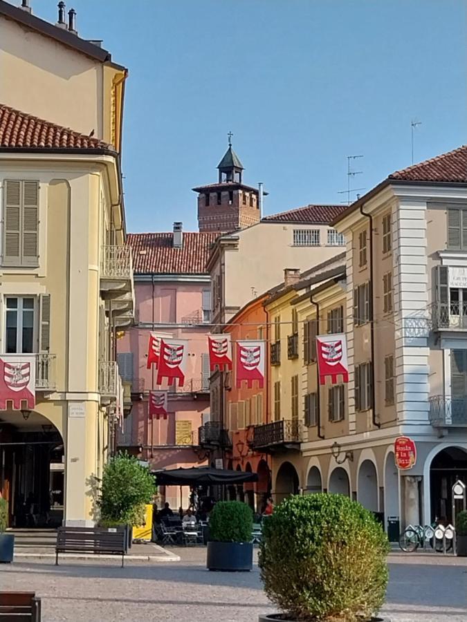 Casa Cozy - Comodo Appartamento In Asti Centro Bagian luar foto